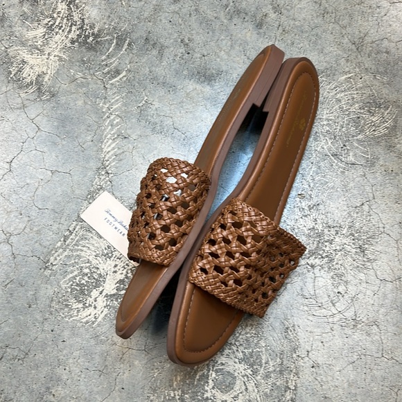 Tommy Bahama brown slide, weave sandals, brand new condition - Picture 4 of 5